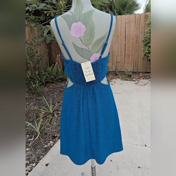 Spoiled Teal Backless Dress - Picture 7 of 9